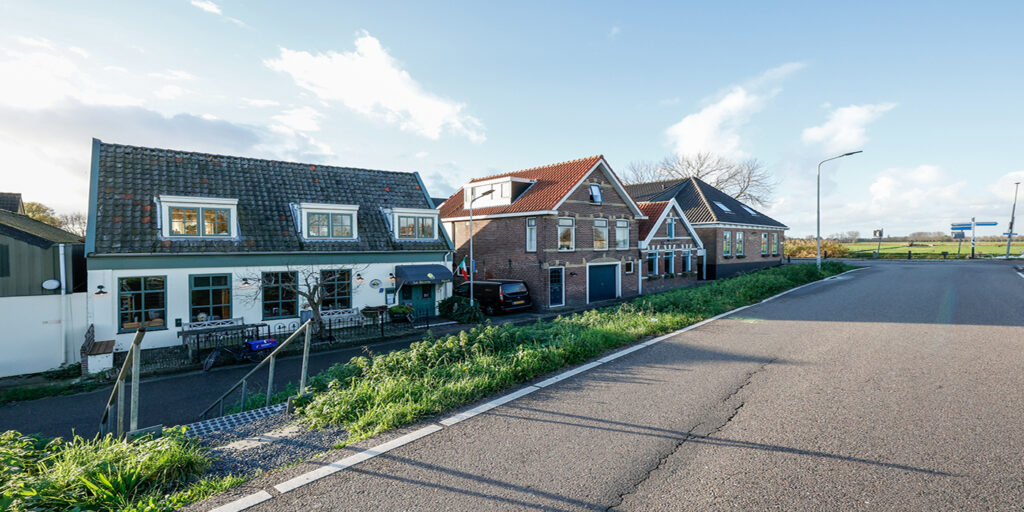 HR-makelaars-Neck-1400x700-1
