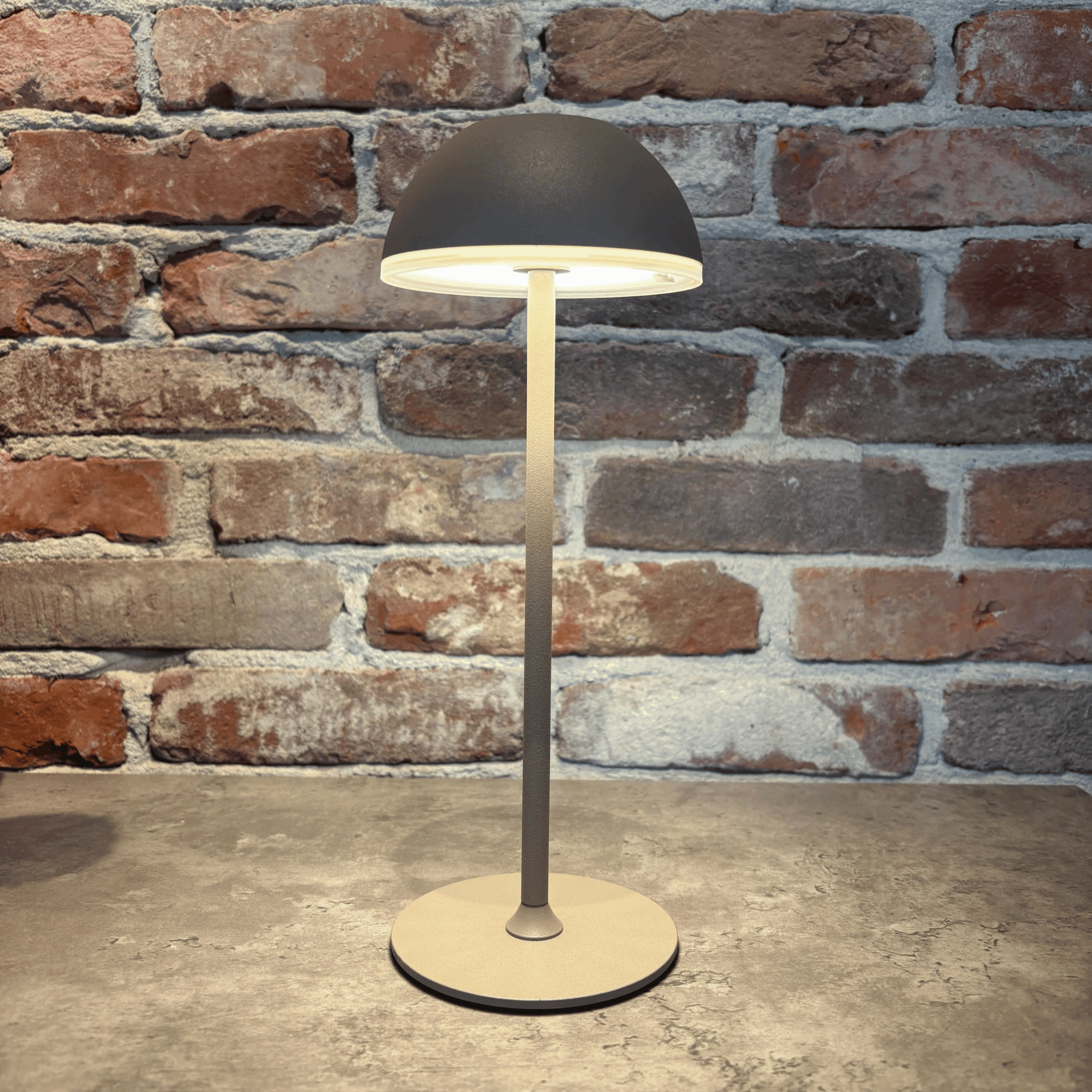 Jens Living oplaadbare tafellamp zand