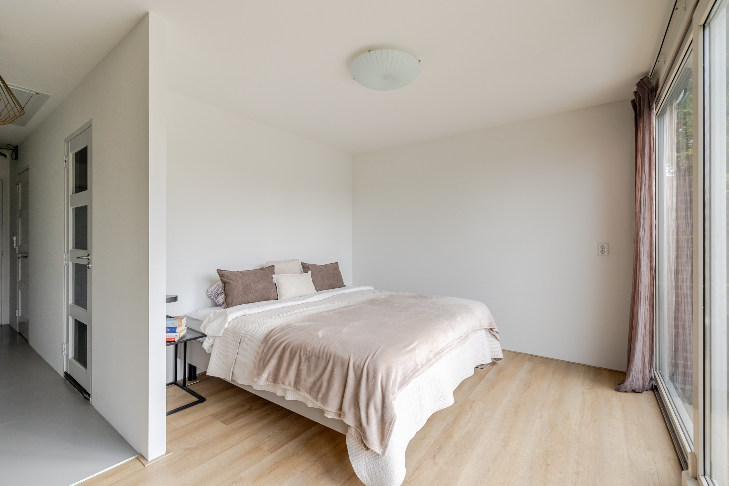 Tussenwoning te koop: De Krommert 113, Oosthuizen