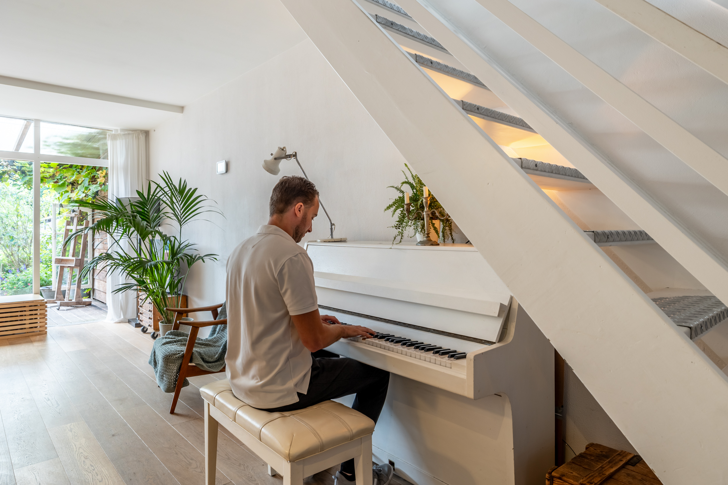 Tussenwoning te koop: De Krommert 113, Oosthuizen