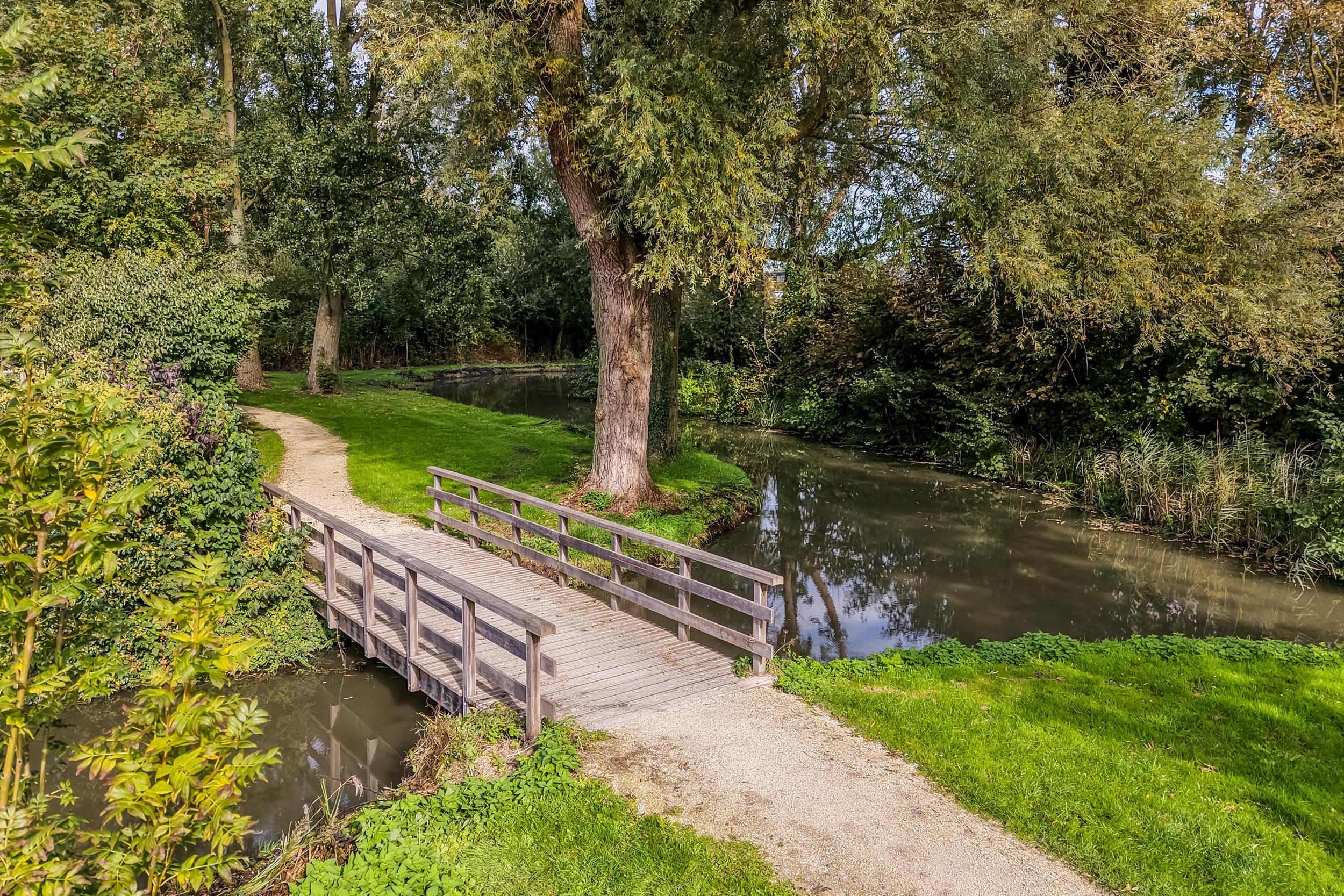 Tussenwoning te koop: De Krommert 113, Oosthuizen